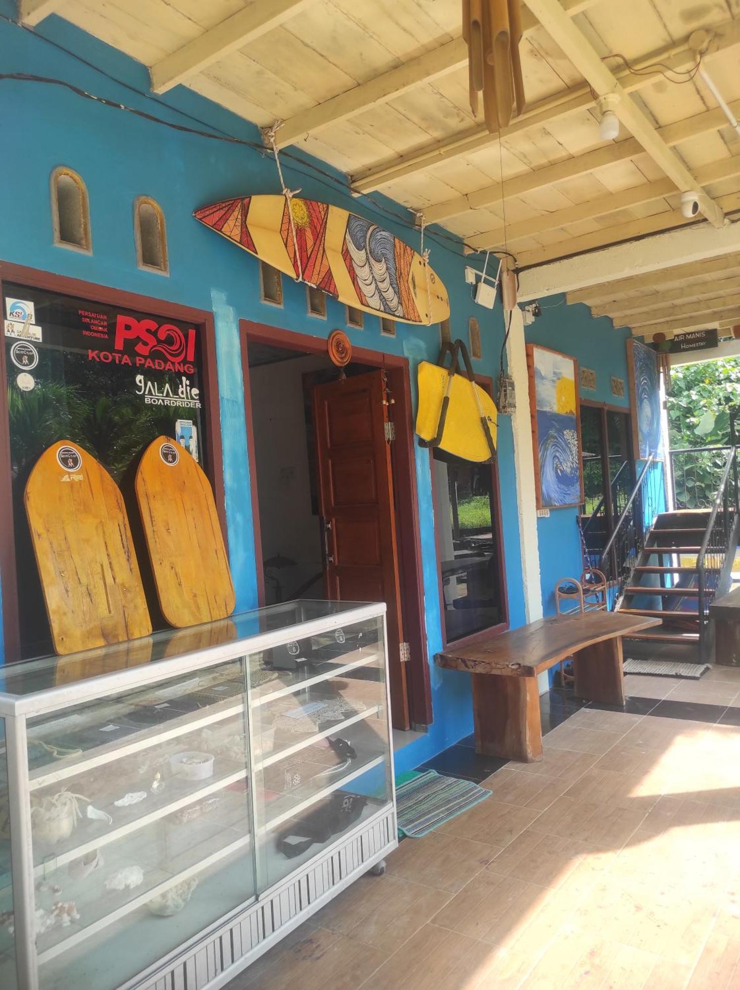 Air Manis Secret Surfcamp Apartman Taluk Batung Kültér fotó