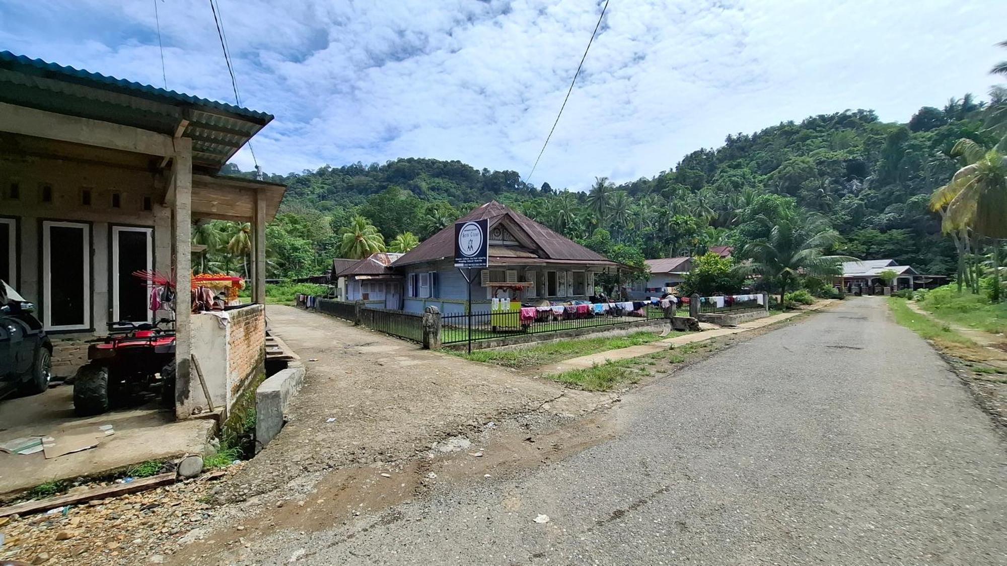 Air Manis Secret Surfcamp Apartman Taluk Batung Kültér fotó